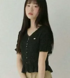 Heather モチーフシャーリングカットTEE ブラック