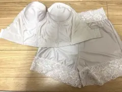 BEEARNJYU ベージュ　ブライダルインナー D75