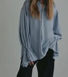 ETRE TOKYO 長袖シャツ ブルー フリーサイズのサムネイル