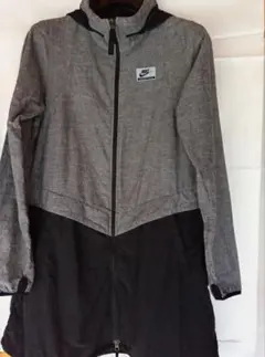 Nike L siseフード付きウィンドブレーカー コート グレー/ブラック