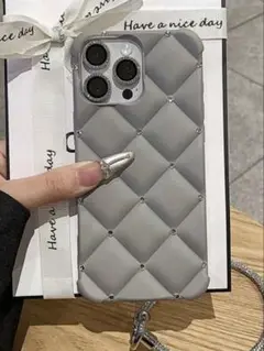 3種類のiPhoneケース ストラップ付き