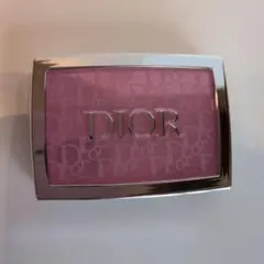 Dior Rosy Glow 001 Pink パウダーチークのサムネイル