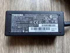 TOSHIBA ACアダプター PA3241U-2ACAのサムネイル