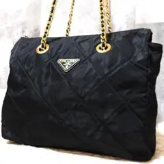 希少✨プラダ ショルダーバッグ チェーン 三角プレート キルティング