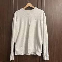 トミーヒルフィガー スウェットシャツ　アイボリー