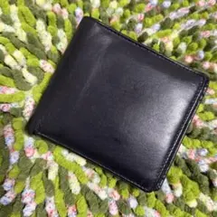 MURA やぎ革レザー　スリム二つ折り財布 黒のサムネイル