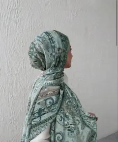 新品 ヒジャブ グリーン ペイズリー柄　大判ショール シフォン 中東モスク