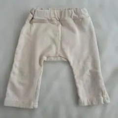 クマ耳付きクリーム色パンツ