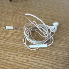 Apple純正Lightningイヤホン