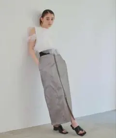 LIANシャイニーフロントジップタイトスカートのサムネイル