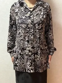 ロングブラウス　黒