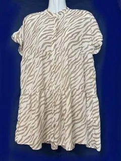 Lutique しまむらゼブラ柄チュニックブラウスのサムネイル