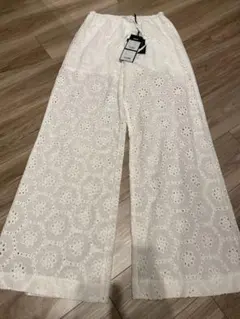 CHAPS ホワイトワイドパンツ