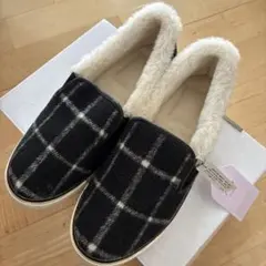 AG by aquagirl 黒と白のチェック柄　ボア　スリッポン