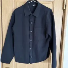 ユニクロ　ブラック ボタン付きカーディガン