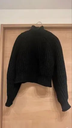 ブラック タートルネック ニットセーター