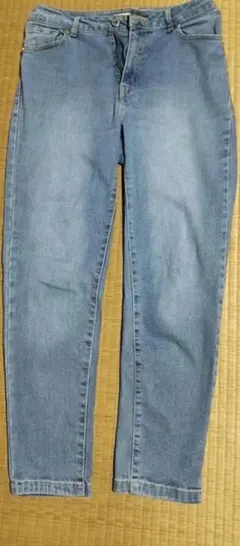 Item thumbnail for item 1f5b3853-f948-4248-a22d-6f97c561bdba