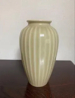 花瓶　花器　ベージュのサムネイル