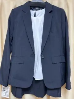 レディーススーツ　セットアップ　ブラウス有