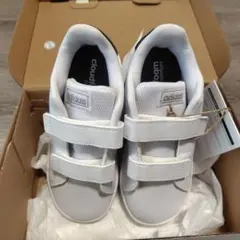 ★新品未使用★adidas キッズ スニーカー ホワイト