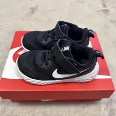 NIKE ナイキレボリューションスニーカー　16cmのサムネイル