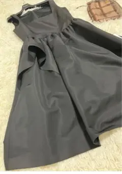 フォクシー大人ブラックブラックワンピース華やかな着用 ドレス