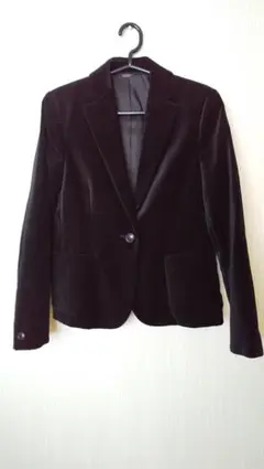 ユニクロ テーラードジャケット 黒