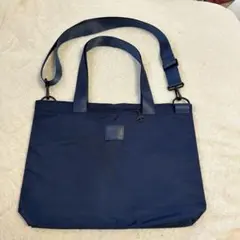 Item thumbnail for item 73fadba8-8402-438c-8c6e-af75c89f05a3