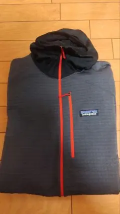 値下げしました‼️ パタゴニア R1 プルオーバー・フーディ　L