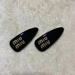 miu miu バレッタ ヘアクリップ【ブラック2点】
