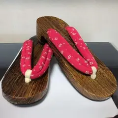 下駄　一足