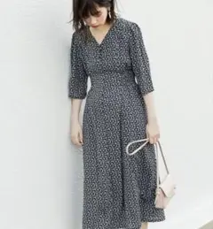 ロングワンピース　フレアワンピース
