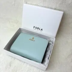 新品 未使用✨FURLA　フルラ　カメリア　レディース　二つ折り財布のサムネイル
