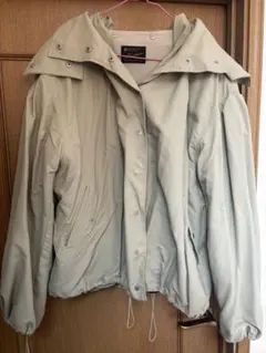 Khastane フード付きライトグレージャケット