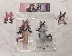 新品未使用】ウマ娘 ミニタペストリー アーモンドアイラッキー 