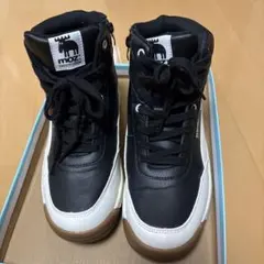 mozo ブラック/ホワイト ハイカットスニーカー