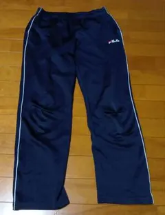 【スポーツの秋に!?】FILA レディース　ジャージ パンツ ネイビー Mサイズ
