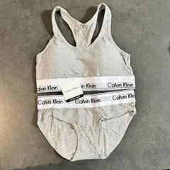 新品未使用❣️Calvin Klein グレー ブラ＆ショーツセット Sサイズ
