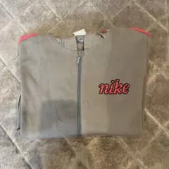 【NIKE】パーカーLサイズ