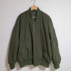 オリーブグリーン ボンバージャケット