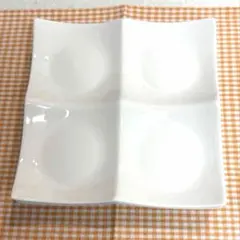 白い四つ仕切りお皿 　約20cm3枚セット