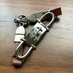 ブレスレット　紋章