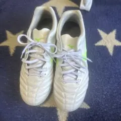 サッカートレーニングシューズ