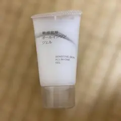 無印良品　敏感肌用　オールインワンジェル　携帯用 30gのサムネイル
