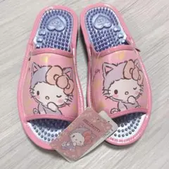 新品未使用　キティ　健康サンダル　スリッパ　こねこねこ 猫の日