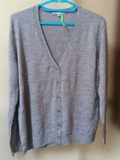 ユニクロ 3XL ウール100% 薄手 Vネックカーディガン 長袖 グレー