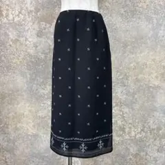 ロートレアモン【日本製】総柄 幾何学刺繍 ロングスカート 黒 2 M ウール混のサムネイル