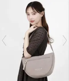 TOCCA NUOTO NYLON POCHETTE ポシェット ベージュのサムネイル