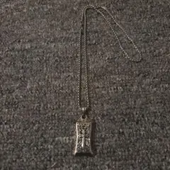 シルバー装飾ペンダントネックレス