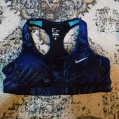 Nike Dri-FIT スポーツブラ 日本M　ピラティス　ヨガ　未使用
